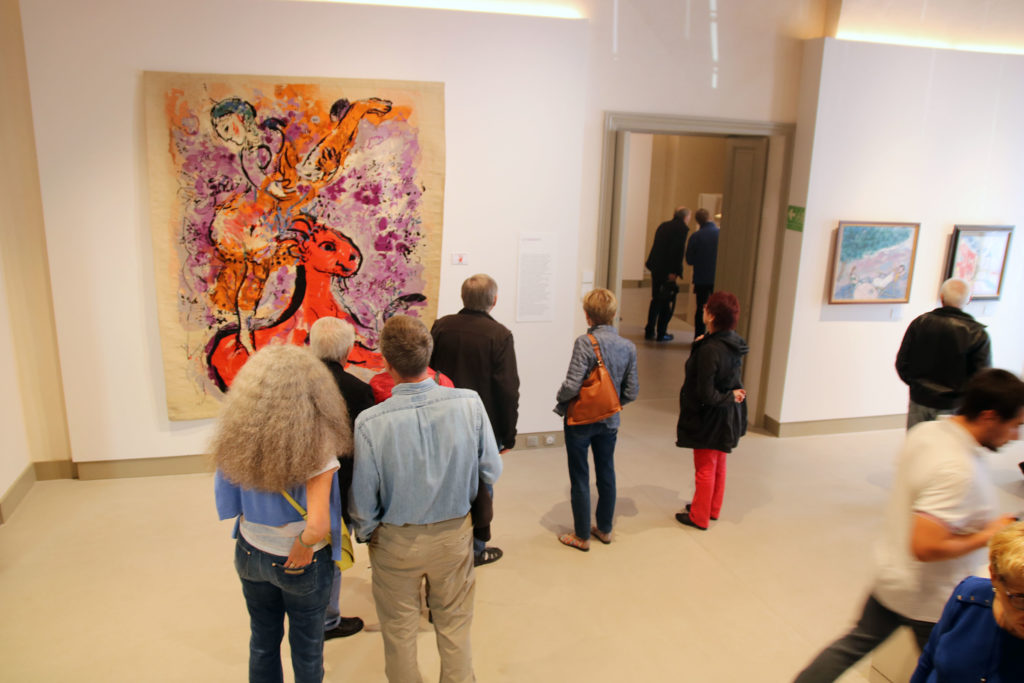 Vue de l’exposition « Chagall, du coq à l’âne ». Le Doyenné, Brioude. 2018