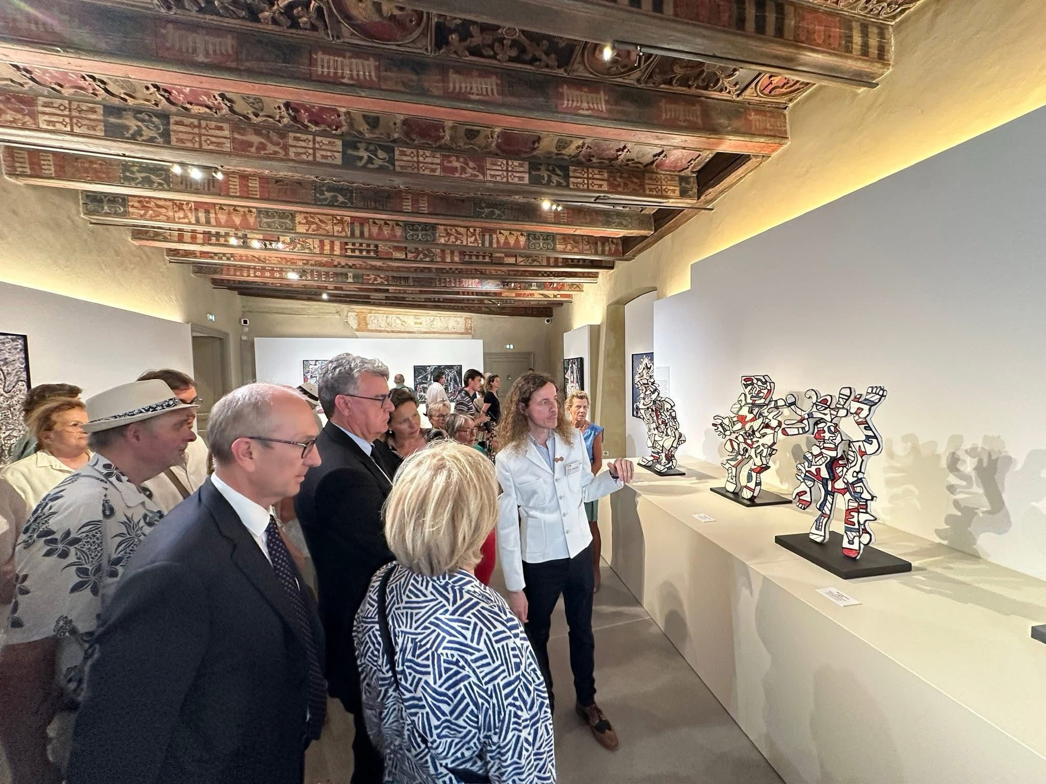 Vue de l'exposition Jean Dubuffet, le défi au quotidien, Le Doyenné, Brioude